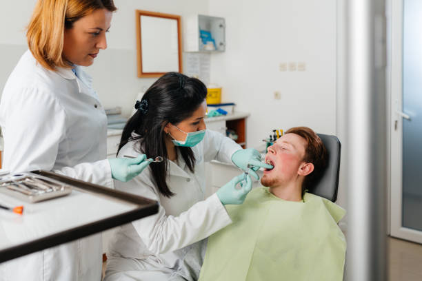 Best Emergency Dental Extractions in Greenvle, IL